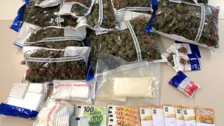 Kiloweise Drogen fand die Polizei bei Kontrollen in Augsburg und der Region.