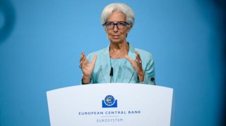 Laut EZB-Präsidentin Christine Lagarde ist es unwahrscheinlich, dass die Bedingungen für eine Zinsanhebung im kommenden Jahr erfüllt werden.
