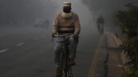 Dichter Smog in Pakistan: Auf der Welt sind viele Menschen von Luftverschmutzung betroffen.