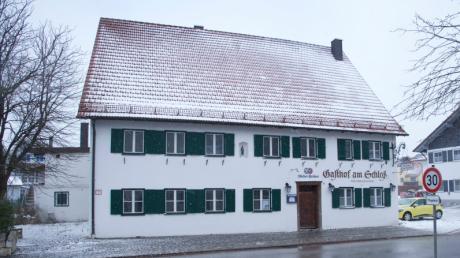 Noch steht der Gasthof am Schloss in Windach leer. Das soll sich aber ändern.