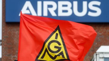 Im Konflikt um die die Zukunft deutscher Airbus-Werke hatte die IG Metall zu Warnstreiks aufgerufen.