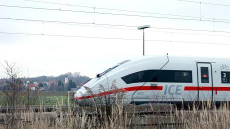 Erste Informationen über den Sachstand bei der geplanten ICE-Trasse im Röfinger Gemeinderat.