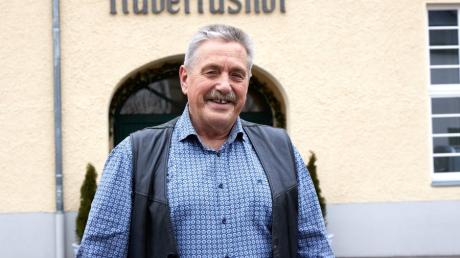 Nur noch wenige Tage: Am 31. Dezember, seinem Geburtstag, sperrt Josef Riß  den Hubertushof in der Firnhaberau ein letztes Mal auf. Dann übernimmt ein neuer Wirt den Gastbetrieb im Siedler-Stadtteil. 
