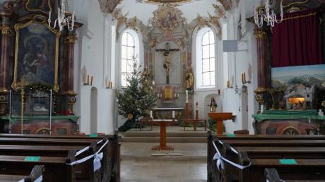 Vor dem Besuch von Christmette oder Weihnachtsgottesdienst empfiehlt sich ein Blick in die für die jeweilige Pfarrei geltenden Regeln. Für die
Pfarrkirche St. Blasius in Oxenbronn zum Beispiel gibt es eine Anmeldepflicht.
