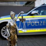 Zwei Rieser sind bei einem Prozess am Augsburger Landgericht zu mehrjährigen Haftstrafen verurteilt worden.