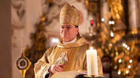 Mit einer Messe hat Bischof Bertram Meier den Abschluss der Ausstellung über Carlo Acutis in Klosterlechfeld beendet.