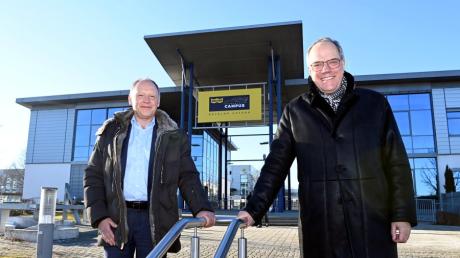 Jürgen Kolper (links) und Ralf Walter wollen das frühere Fujitsu-Areal zu einem Technologiepark entwickeln. Erste Mietverträge sind unterzeichnet.