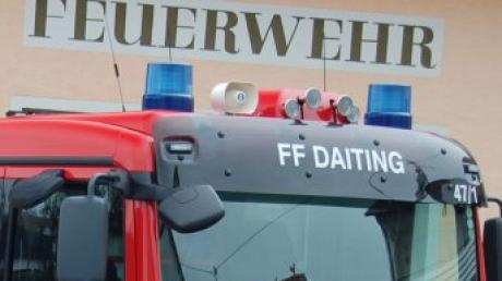 Die Freiwillige Feuerwehr Daiting bekommt ein zweites Fahrzeug. Die Gemeinde unterstützt den Verein bei dem Projekt.