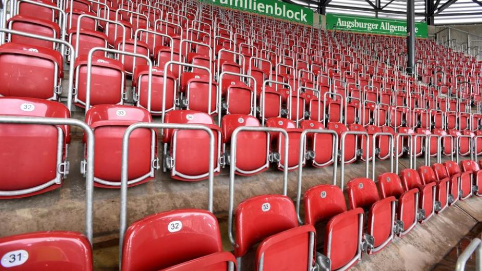 Bisher sieht es im Stadion des FC Augsburg so aus: Bald sollen wieder 25 Prozent der Zuschauer erlaubt sein.