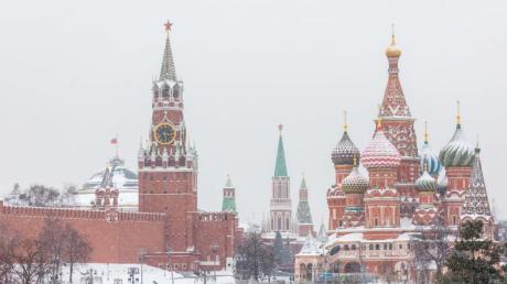 Eiszeit zwischen Russland und der Nato: Der schneebedeckte Kreml in Moskau.