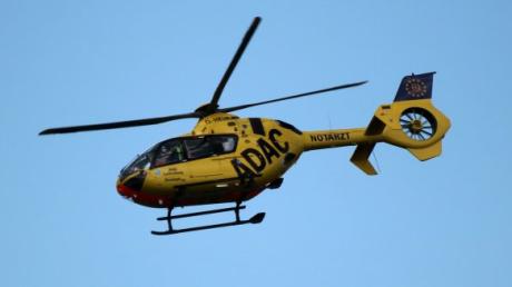 Bei Sinning hat sich ein schwerer Unfall ereignet. Ein Radfahrer wurde schwer verletzt mit einem Hubschrauber ins Klinikum Ingolstadt gebracht.