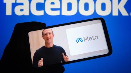 Die Meta-Aktie ist als solider Tech-Wert bekannt. Jetzt brach die Aktie ein. CEO Mark Zuckerberg nennt Gründe dafür. 