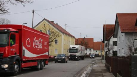 Die LKWs von Coca Cola, Hermes, Amazon, Lidl und Aldi rollen nun wieder durch die Gemeinden.