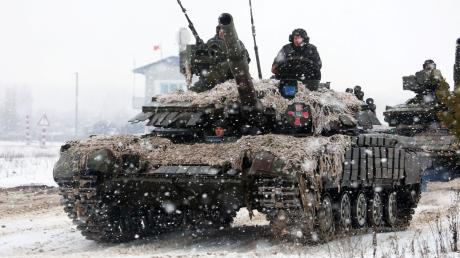 Ukrainische Soldaten während einer Militärübung in der Region Charkiw.