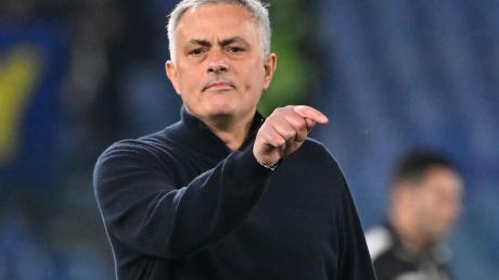 Wurde nach einem Ausraster für zwei Spiele gesperrt und zu einer Geldstrafe von 20.000 Euro verurteilt: Trainer Jose Mourinho.