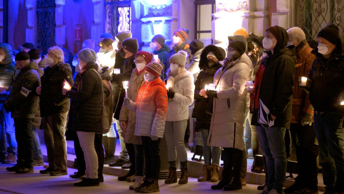#Mindelheim: Lichterkette in Mindelheim gegen den Ukrainekrieg