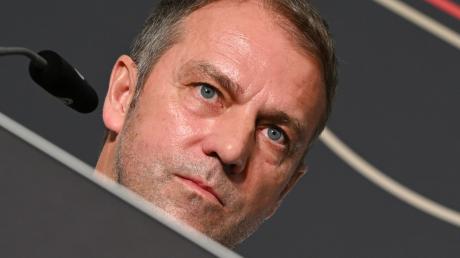 Bundestrainer Hansi Flick zeigt sich angesichts des Ukraine-Konflikts erschüttert.