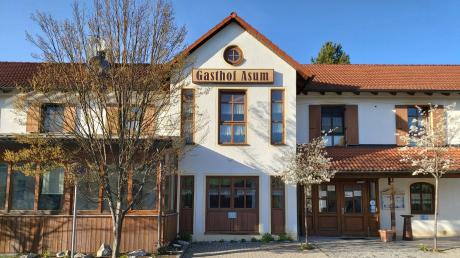 Auf dem Gelände des Gasthofs Asum in Laimering entstehen sechs Wohnblöcke für insgesamt 100 Menschen. Das stößt im Dasinger Ortsteil auf Kritik. 