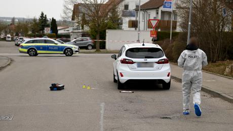 Bei einem Messerangriff in Dornstadt ist eine 27-Jährige aus dem Raum Neu-Ulm schwer verletzt worden. Sie ist weiterhin nicht vernehmungsfähig.