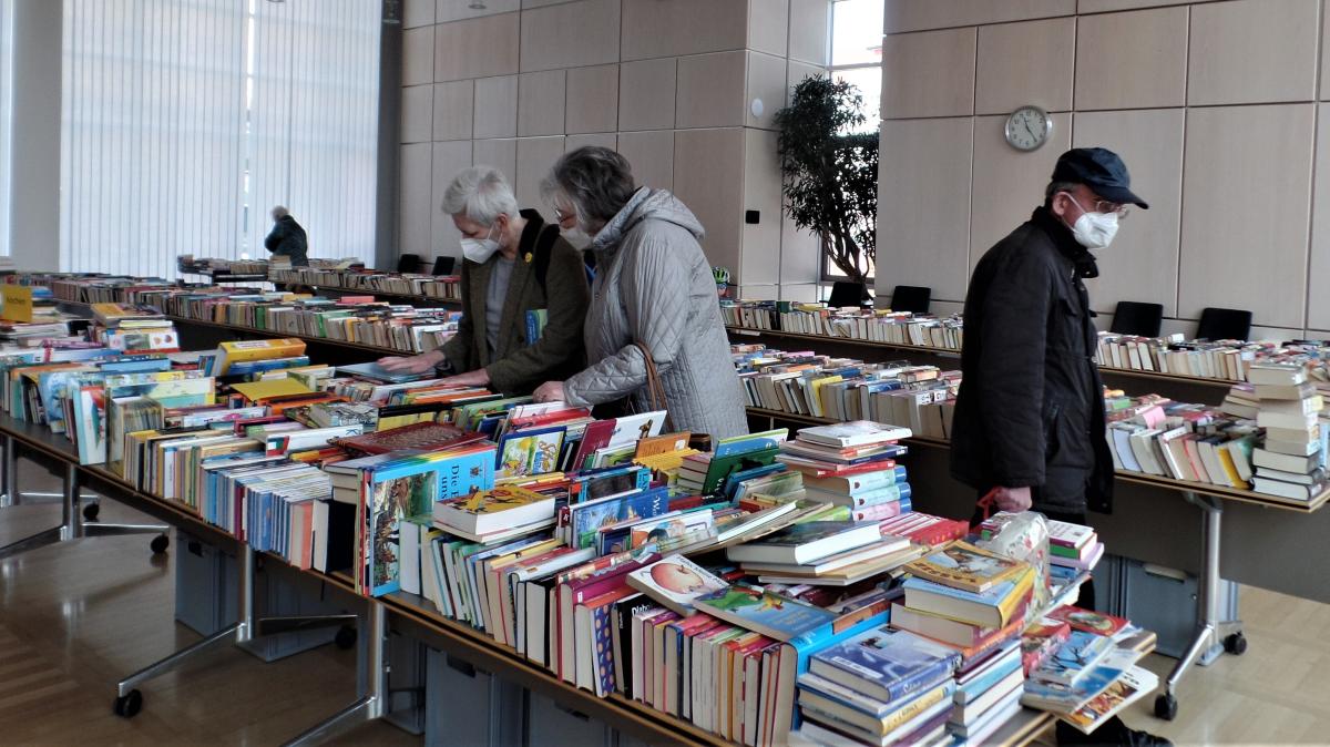#Gersthofen: Gersthofer Bücher bringen Spenden für die Ukraine