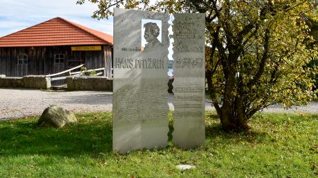 Das Denkmal, das auf der Seeanlage an den zeitweise in Schondorf lebenden Komponisten Hans Pfitzner (1869-1949) erinnert, soll umgearbeitet werden.