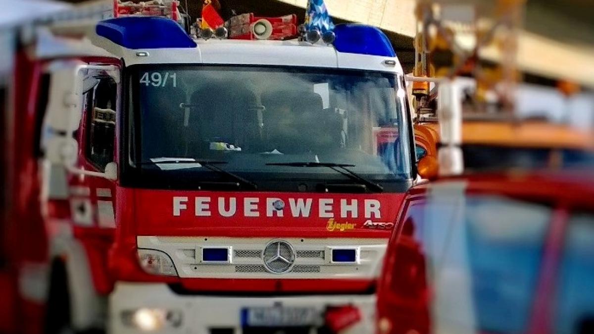 #Weißenhorn: Feuerwehreinsatz in Weißenhorn: Asphaltfräse brennt im Industriegebiet