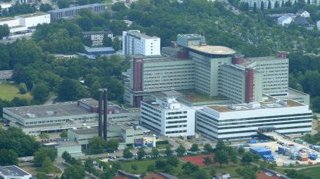 Die Uniklinik in Augsburg soll nach dem Wunsch des Freistaats neu gebaut werden.