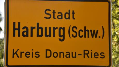 Sollte im Donau-Ries-Kreis flächendeckend ein Rufbus-System installiert werden, könnte Harburg eine Art Knotenpunkt sein. Dies schlägt der Stadtrat vor.