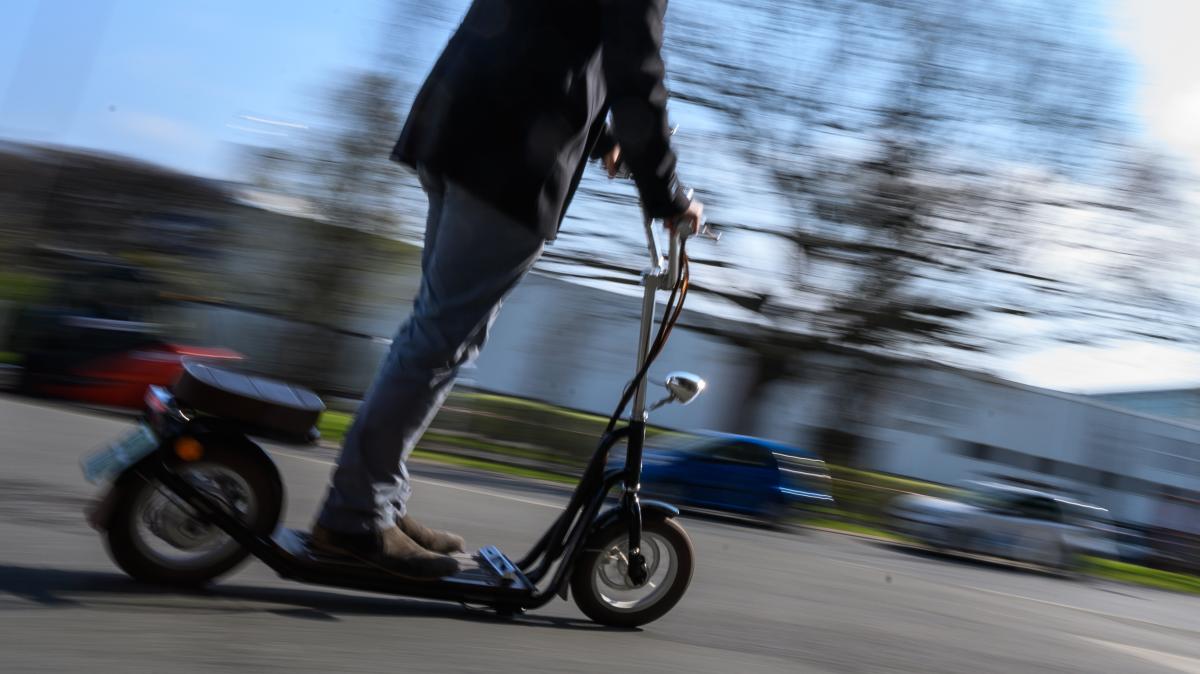 #Burgau: 15-jähriger E-Scooter-Fahrer hat in Burgau fast zwei Promille Alkohol