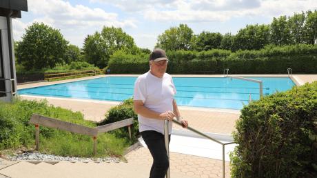Alfred Ruissing leitet seit 2017 das Freibad in Dasing und ist selbst begeisterter Schwimmer.