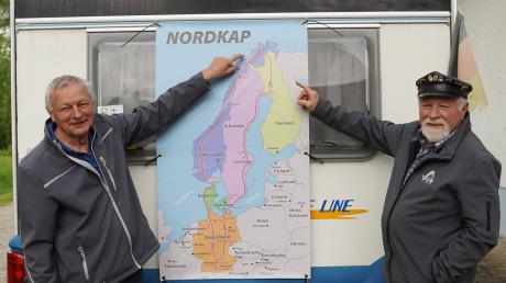 Josef Gretschmann (links) und Leonhard Schmid starten Ende Mai auf ihre große Tour ans Nordkap. 