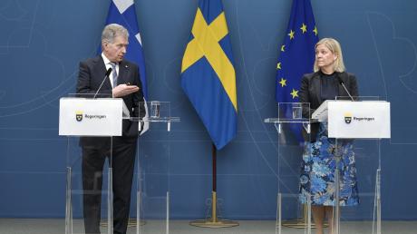Schweden und Finnland haben offiziell die Aufnahme in die Nato beantragt.