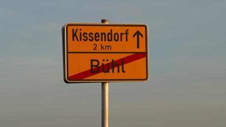 Kissendorf und Bühl trennen nur zwei Kilometer, in der Trinkwasserversorgung sind sie zurzeit entscheidend. Bühl würde auch gerne das Abkochgebot streichen, in Kissendorf wurde es schon aufgehoben. 