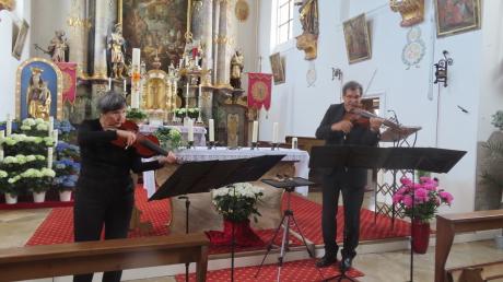 Simona und Gheorghe Balan aus Eisenach – bekannt auch als "Duo Aliquot" – konzertierten in der Pfarrkirche St. Vitus in Druisheim.