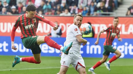 Ruben Vargas wird dem FC Augsburg wohl zu Beginn der Saisonvorbereitung fehlen. 