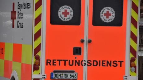 In Monheim zog sich bei einem Unfall ein E-Tretroller-Fahrer schwere Verletzungen zu.