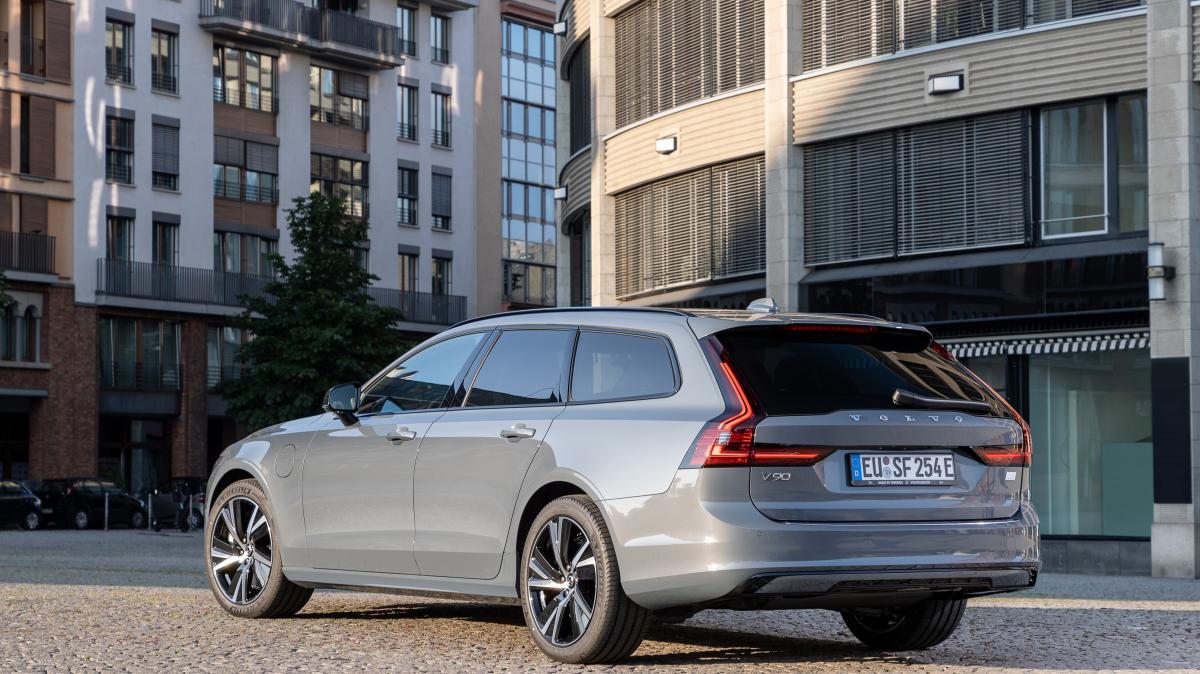 Testfahrt: Volvo V90: Wenn Sparen zum Luxus wird