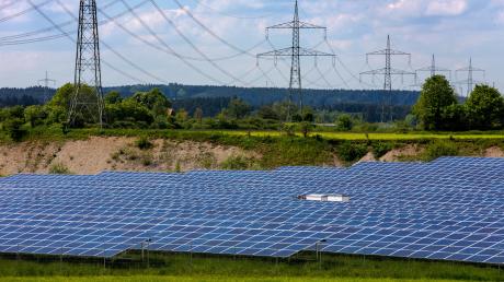 Der Markt Pfaffenhofen sucht derzeit nach passenden Flächen für die Errichtung von Fotovoltaik-Anlagen in Beuren.