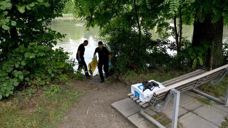 Am Donauufer auf Höhe des Neu-Ulmer Stadtteils Offenhausen wurde der bislang unbekannte Tote gefunden. Nun ist seine Identität geklärt.