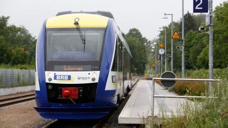Die Bayerische Regiobahn unterwegs von Augsburg nach Schongau: Bauarbeiten auf der Strecke haben Auswirkungen auf die Zugverbindungen.