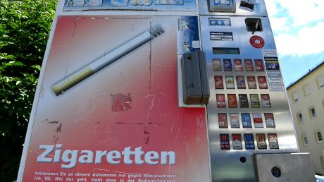 Auch in Marktoffingen versuchte ein Unbekannter einen Zigarettenautomaten aufzuhebeln. 