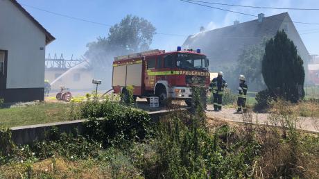 Brand in Klingsmoos: Die Feuerwehr musste zu einem landwirtschaftlichen Anwesen ausrücken.