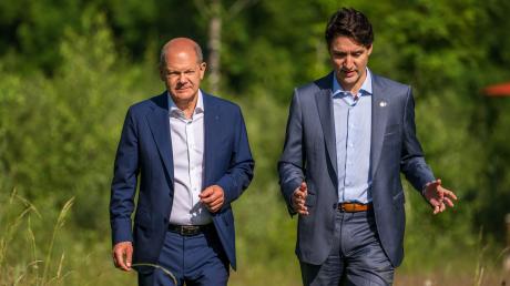Schon beim G7-Gipfel in Elmau haben sich Kanzler Scholz und Kanadas Premier Justin Trudeau viel unterhalten. Der Kanzler wiill viele Rohstoffe aus Kanada statt aus Russland beziehen.