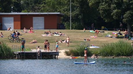 Am See in Ludwigsfeld drohte ein Mann zu ertrinken. Badegäste sollen auf Hilferufe nicht reagiert haben.