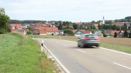 Der seit Langem gewünschte Radweg von der Staatsstraße 2025 nach Oberwaldbach wird kommen. Mit dem Ausbau des bestehenden Wirtschaftswegs von Kemnat nach Ursberg wird im Markt Burtenbach im nächsten Jahr noch ein weiterer Radweg entstehen.