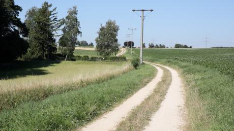 Der Feldweg, der von Harthausen in Richtung Leinheim führt, soll zu einer Geh-, Rad- und Wirtschaftswegverbindung ausgebaut werden – jedoch nur auf Rettenbacher Flur.
