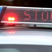 Eine Frau wurde in Krumbach bei einer Verkehrskontrollen ohne Führerschein beim Autofahren erwischt.