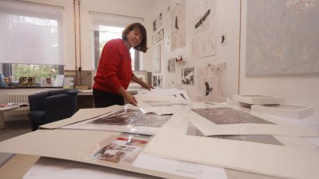 
Auf dem Gaswerkareal öffnen Künstlerinnen und Künstler - auf dem Bild Johanna Schreiner - am Wochenende ihre Ateliers.