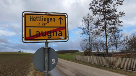 Laugnas neues Gewerbegebiet Richtung Hettlingen Rechts der Straße Richtung Hettlingen soll ein landwirtschaftliches Grundstück bei Laugna zu einem Gewerbegebiet werden. 