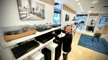 
 In der Ulmer Sterngasse eröffnet eine Filiale des dänischen Hifi-Händlers Klubben. Im Bild der Store Leiter Adriano Onali.